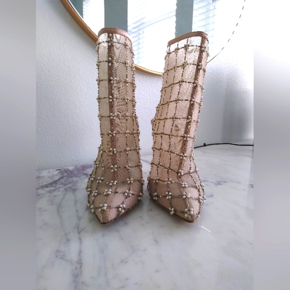 Oscar de la Renta Shoes - Oscar de la Renta Pearlette beaded bootie size 36.5 perfect for wedding